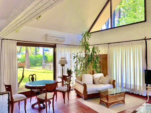 Venta - Importante Casa En Lugano- Ref: 594