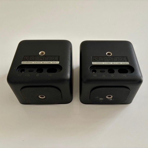 Kit Com 2 Base Stations Htc Vive 1.0 Para Realidade Virtual Preto (Usado)