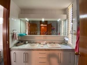 Imagen 11 de 14 de #22-20222 Espectacular Casa En La Lagunita Country Club