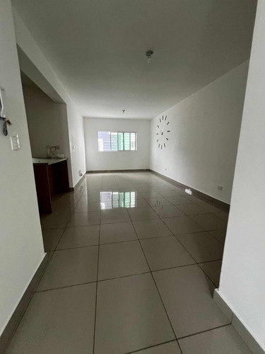 Moderno Y Espacioso Apartamento En Venta - 2do Nivel