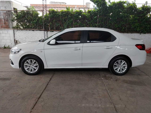 Imagen 5 de 13 de Peugeot 301 2017 1.6 Hdi Allure
