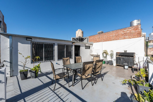 Ph De 3 Ambientes Con Terraza Refaccionado En Venta En Almagro