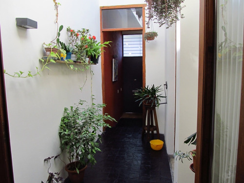 Imagen 4 de 17 de Casa De Diseño En Parque Batlle, Impecable En Padrón Único,