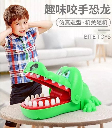 Para Cocodrilo Que Tira Los Dientes, Muerde Los Dedos,