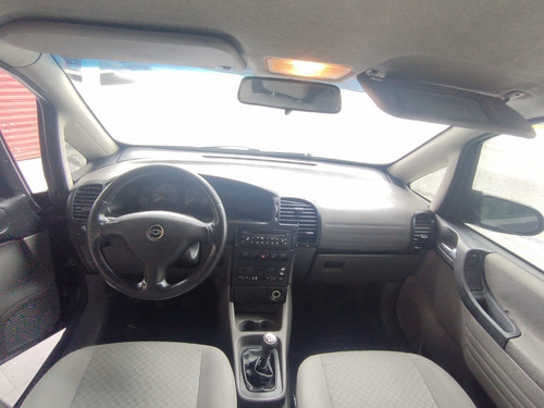 Imagem 7 de 11 de Zafira 2.0 Mpfi Comfort 8v 4p Completa 2008