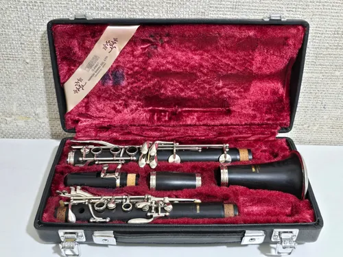 Clarinete Yamaha Ycl 351 Ébano/prata Japão Usado Ref: 155 Clarinete Yamaha Ycl 351 Ébano/prata Japão Usado Ref: 155