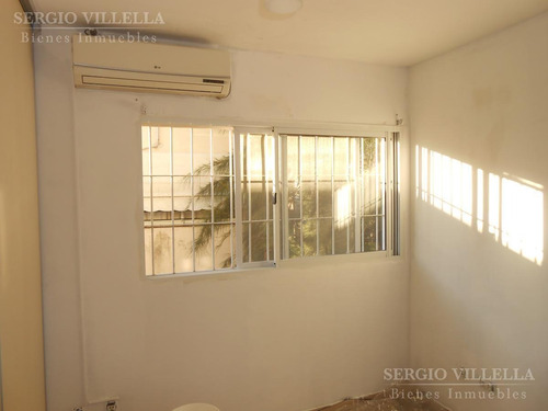 Imagen 17 de 28 de Casa De Dos Dormitorios En Venta Tipo Duplex En Fisherton
