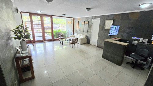 Amplio 131 Mts² 4d 3b 2 Estacionamientos 1 Bodega Piso 2°