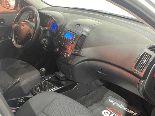 Imagem 10 de 15 de Hyundai I30 Wagon 2.0 2011