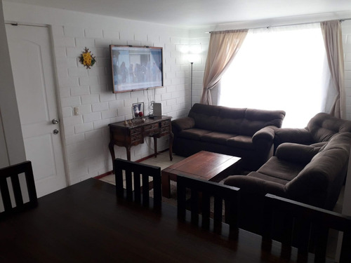 Acogedora Y Hermosa Casa Aislada (no Pareada) En La Serena