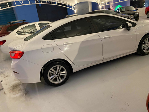 Imagen 5 de 15 de Chevrolet Cruze 1.4 Ls Mt 2016