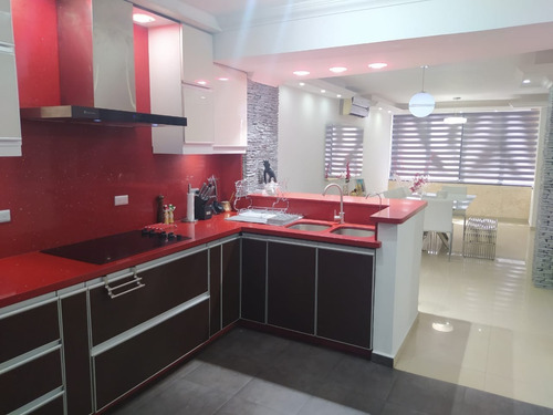 Imagen 9 de 25 de Town House En Urb. Lomas Del Este Res. Lomas Alto. Cl-fd605