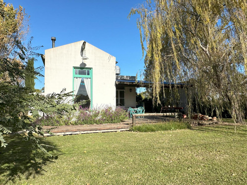 Venta Romántica Casa En Salvador María- Lobos