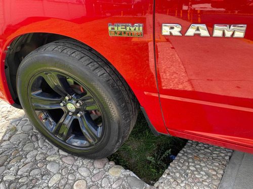 Imagen 10 de 15 de Dodge Ram 2500 Rt