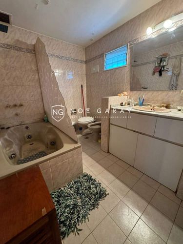 Casa En Venta En Barrio Santa Rita A Pocas Cuadras De La Costanera