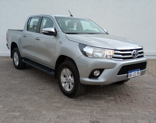 Imagen 5 de 11 de Toyota 2017 Hilux L/16 2.8 Dc 4x2 Tdi Srv