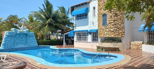 Imagen 3 de 28 de Venta Quinta Puerto Encantado Higuerote