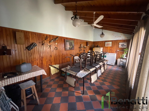 Casa En Lote Propio En Venta. Ciudadela. Excelente Ubicación