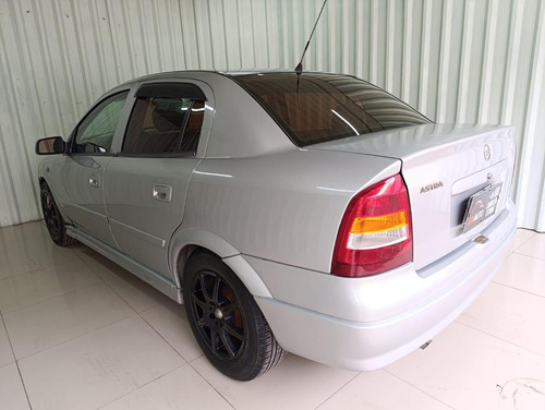 Chevrolet Astra Sedan