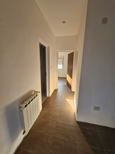 Casa En Venta Con Pileta En Rojas