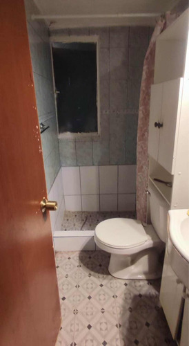 Arrienda Casa Esquina ,dos Dormitorios Un Baño