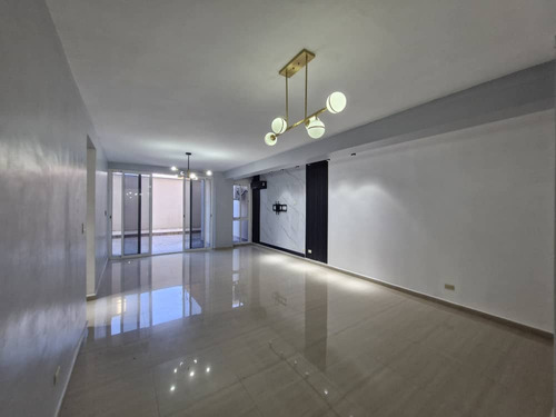 Apartamento En Venta  En Mañongo Titanium Suites (ac)