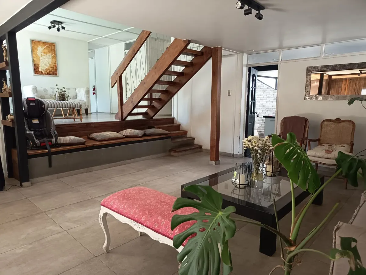Imagen 5 de 19 de Venta Casa 5d + 4b / Zona Pocuro - Tobalaba