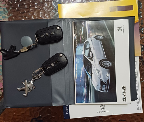 Peugeot 208 1.6 Feline Pack Cuir