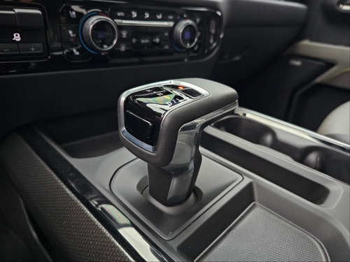 Chevrolet Silverado ZR2 6.2L 4WD
