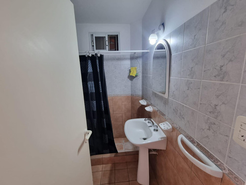 Departamento En Venta En Junin, Un Dormitorio Y Cochera