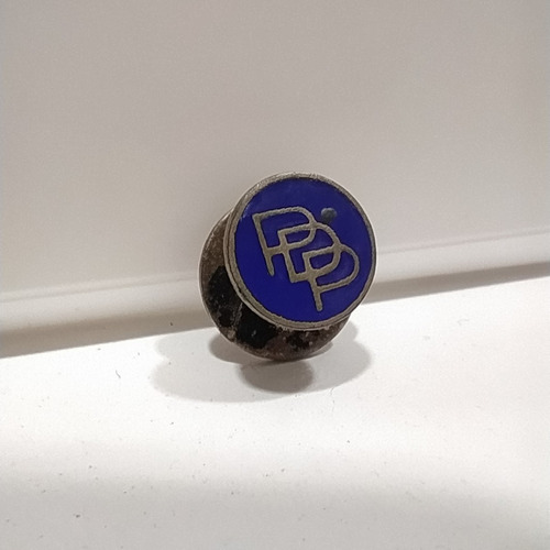 Antiguo Pin Esmaltado Partido Demócrata Progresista 1960 (Usado)
