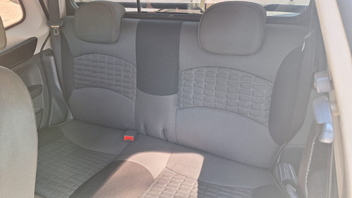 Fiat Strada 1.8 16v Adventure Cab. Dupla Flex 3p