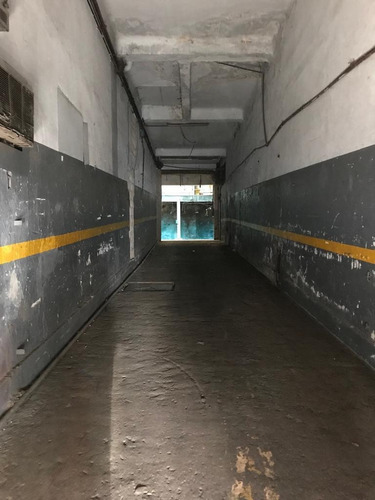 Imagen 4 de 8 de Venta De Edificio En El Centro De 1834 M2 Para Reciclar