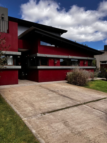 Alquiler Temporal Casa Country Arenas Del Sur Mar Del Plata Para 8 Personas Con Pileta Completamente Equipada