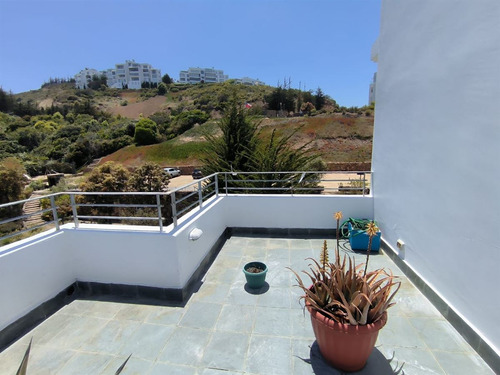 Departamento En Venta De 4 Dorm. En Zapallar