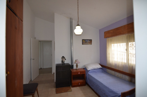 Imagen 16 de 23 de Muy Buena Casa En Parque Del Plata A Una Cuadra De La Playa