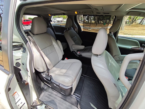 Toyota Sienna 3.5 Limited At