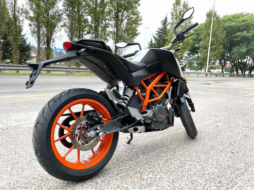 Motocicleta Ktm Duke 390cc