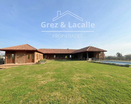 Se Vende Espectacular Casa En Sector Zapallar, Curicó
