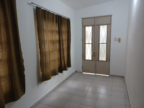 Casa | 2 Dormitorios | Amplio Lote Libre | Cochera | Granadero Baigorria
