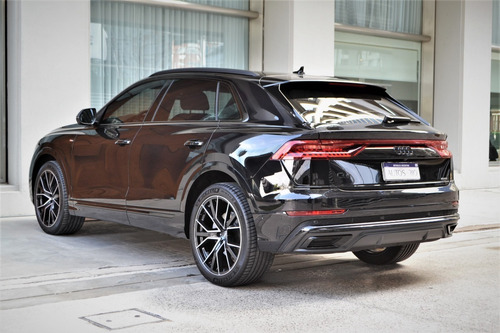 Audi Q8 Sline 2021