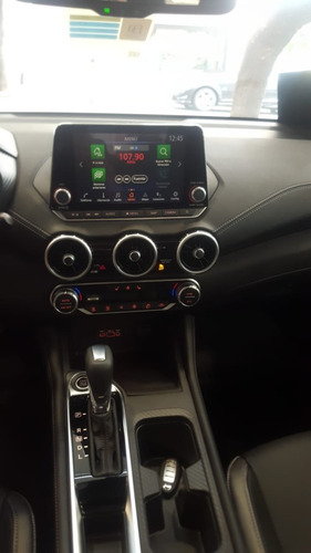 Imagen 8 de 25 de Nissan Sentra Exclusive Cvt (c)