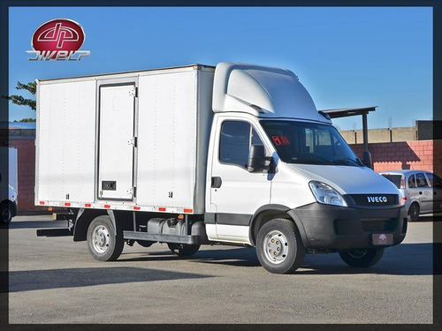 Imagem 2 de 14 de Iveco Daily 35s14 Com Baú