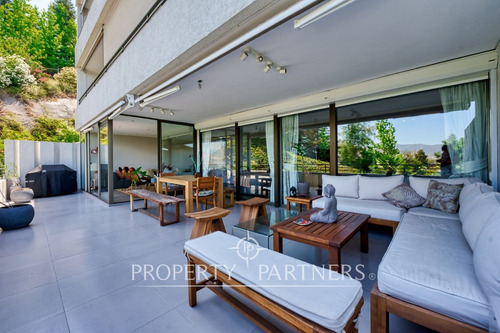 Departamento Con Gran Vista, Cercano A Colegio
