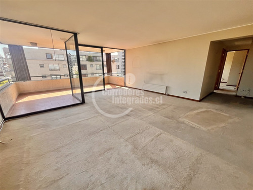 Departamento En Venta De 3 Dorm. En El Golf, Las Condes