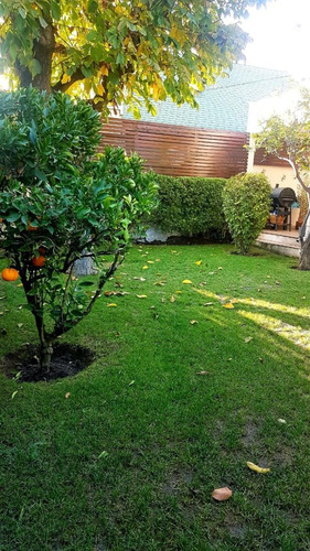 Acogedora Y Renovada Casa Cercana A Metro Castillo Velasco,