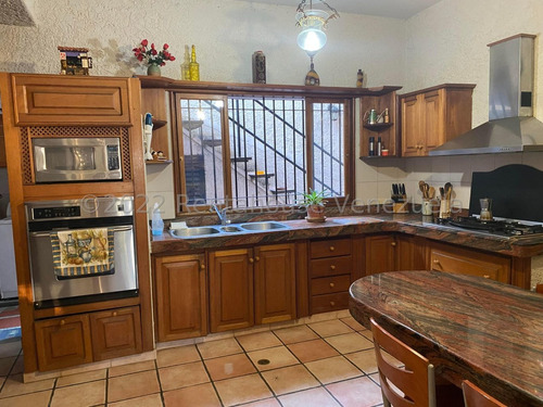 Imagen 3 de 14 de Casa Venta Los Palos Grandes Rolando Rodriguez Codg 22-23180