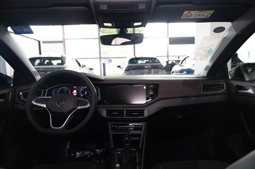 Volkswagen Virtus 1.0 200 TSI HIGHLINE AUTOMÁTICO