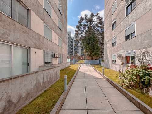 Venta Apartamento 2 Dormitorios + Garaje Con Renta En Nostrum Plaza Tres Cruces