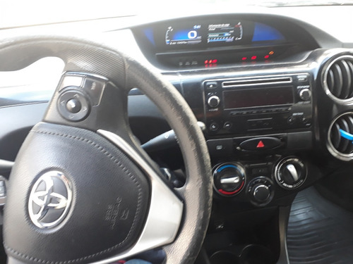 Imagen 10 de 17 de Toyota Etios Xs 2018 Full Gnc/nafta Unico Dueño